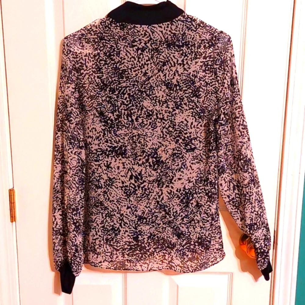 Lola & Sophia Blouse - Picture 7 of 7